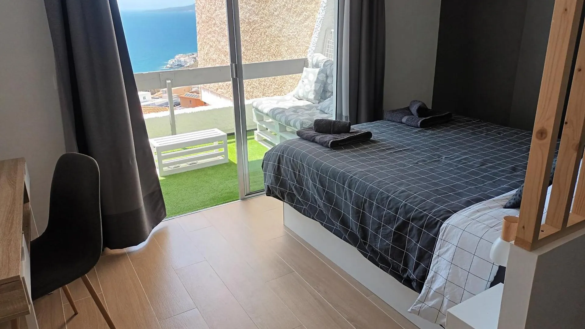 Modern Open-Plan Studio With Terrace And Sea View Tabaiba